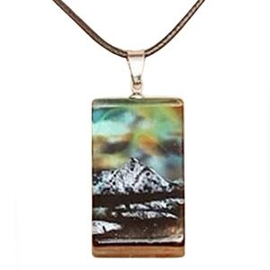 Aurora Borealis Snowy Peak Mountain Realism 3D Vivid Captured Landscape Necklace